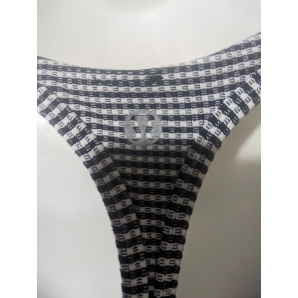 Lululemon Practice Freely Inkwell Tank Size 6 EUC Navy Blue White - Picture 3 of 10